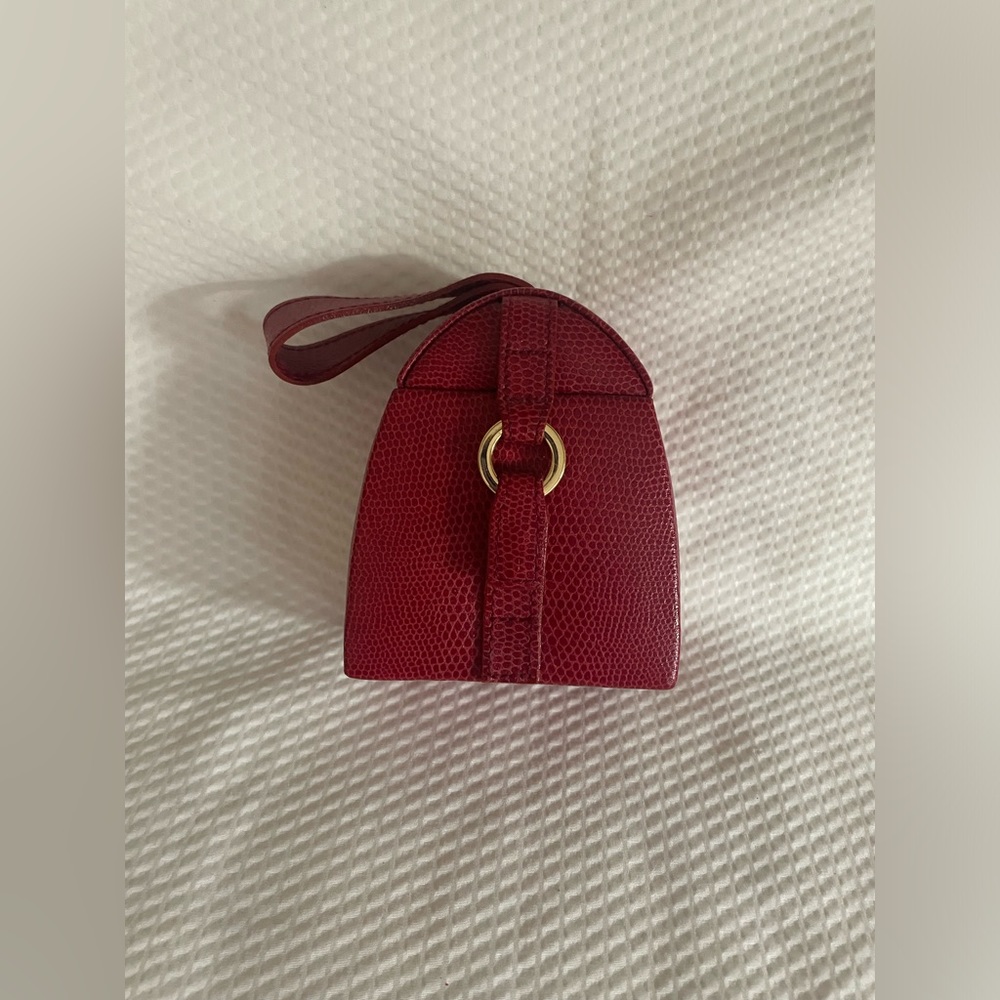 Purse shaped travel jewelry box